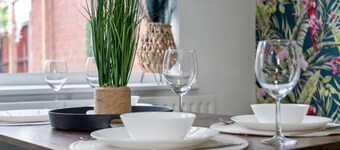 Luxury Stay In Leicester with Hot-Tub