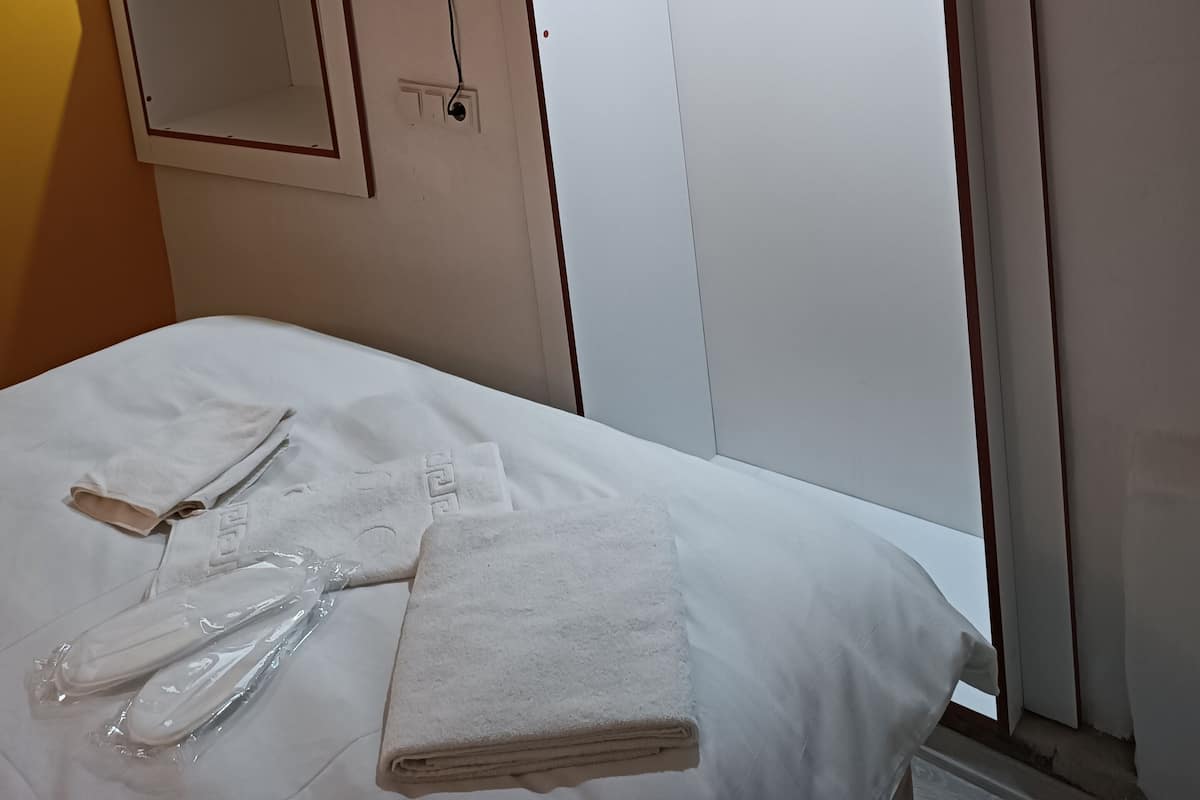 Insonorización, wifi gratis y ropa de cama