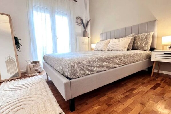 1 bedroom, WiFi, bed sheets