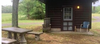 Mini Cabin 7 Near Ocean City & Assateague On catch and release fishing lake
