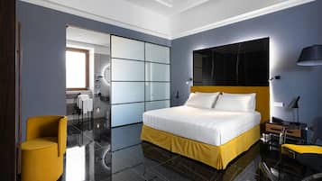 1 bedroom, premium bedding, down duvets, minibar