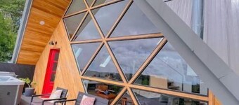 A-frame in the forest + Deck + Hot tub+ Fire place