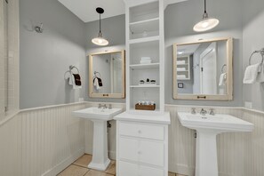 하우스, 침대(여러 개), 파티오 | 욕실 | 타월, 화장지