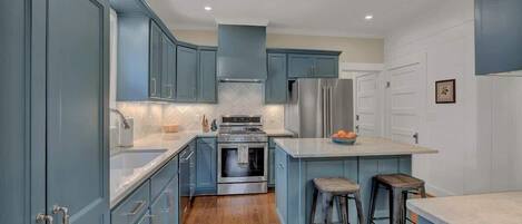 House, Berbilang Katil, Patio, City View (208 W Creek Street) | Dapur peribadi | Pembancuh kopi/teh