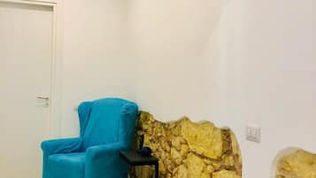 Superior Room | 1 bedroom, premium bedding, down comforters, in-room safe