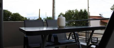 屋外ダイニングエリア