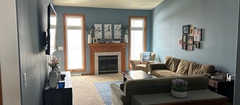 EAA rental. 3 bedrooms 2 bathrooms. 7 miles form EAA. Close to hwy