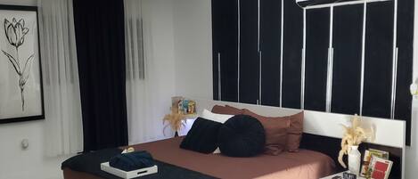 1 bedroom, iron/ironing board, WiFi, bed sheets