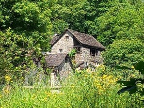 Quarto, 1 quarto, sacada, vista para a montanha | Fachada