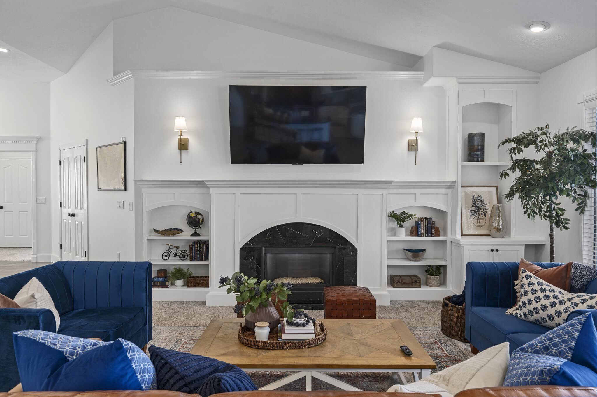 Luxury - 6000sqft- Sleeps 22+ Basketball, Billiards, Theater, Game, Princessroom - Layton, UT