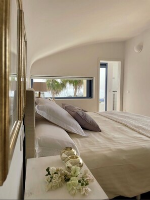 3 soverom, safe på rommet, skrivebord og strykejern/-brett