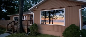Lakefront Getaway - Private Dock + 130' Shoreline