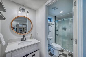 House, Multiple Beds, Hot Tub (2865 Edgegrove) | Bathroom | Towels - Luxury Riverfront Villa With Firepit & Gameroom! (Canyon Lake)