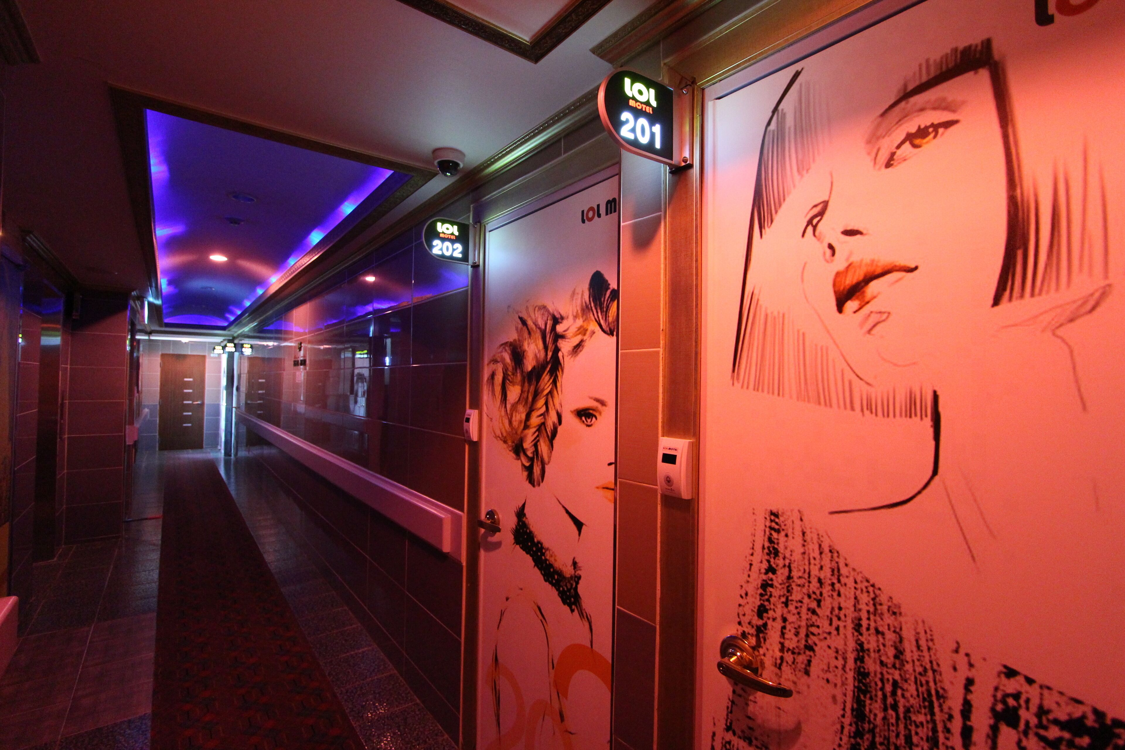 LCD TV, heated floors