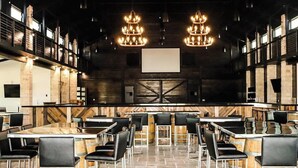 Restaurant - Resort at Fredericksburg Unit 1 (Fredericksburg)