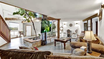 House, Multiple Beds, Patio | Living area | 40-inch flat-screen TV with cable channels, TV