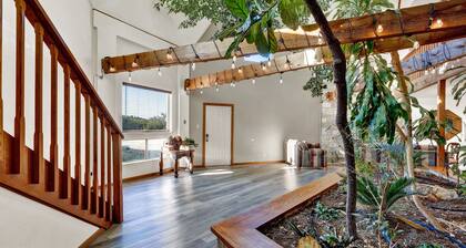 Unique Geodesic Dome House 5 mi to Dntwn Fred!