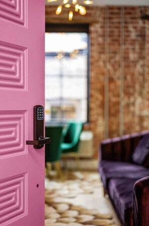 Interior - Growlove Art Suite 103 (Denver)