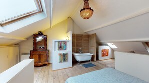 6 Schlafzimmer, Bügeleisen/Bügelbrett, WLAN, Bettwäsche