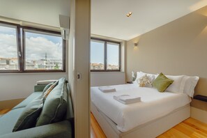 مكواة/لوح كي وواي فاي مجانًا وملاءات أسرّة