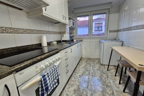 Unclassified image, 5 of 15, button - 191A One-Bedroom Apartment by R2R Consulting (Gijón)
