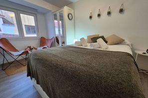 Unclassified image, 2 of 15, button - 191A One-Bedroom Apartment by R2R Consulting (Gijón)