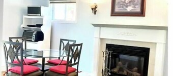 Cozy Basement Apartment two beds sleep 3