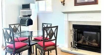 Cozy Basement Apt two bedrooms sleep 4
You can enjoy TEA & COFFEE with no charge