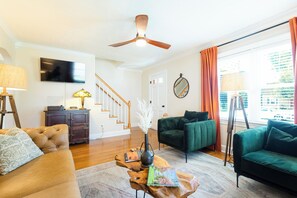 Smart TV, books, music library, stereo