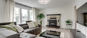 North Okanagan Jewel with hot tub