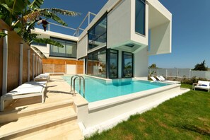 Villa, 3 Bedrooms, Private Pool, Garden View | Pool