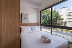 1 habitación, tabla de planchar con plancha, wifi gratis y ropa de cama 