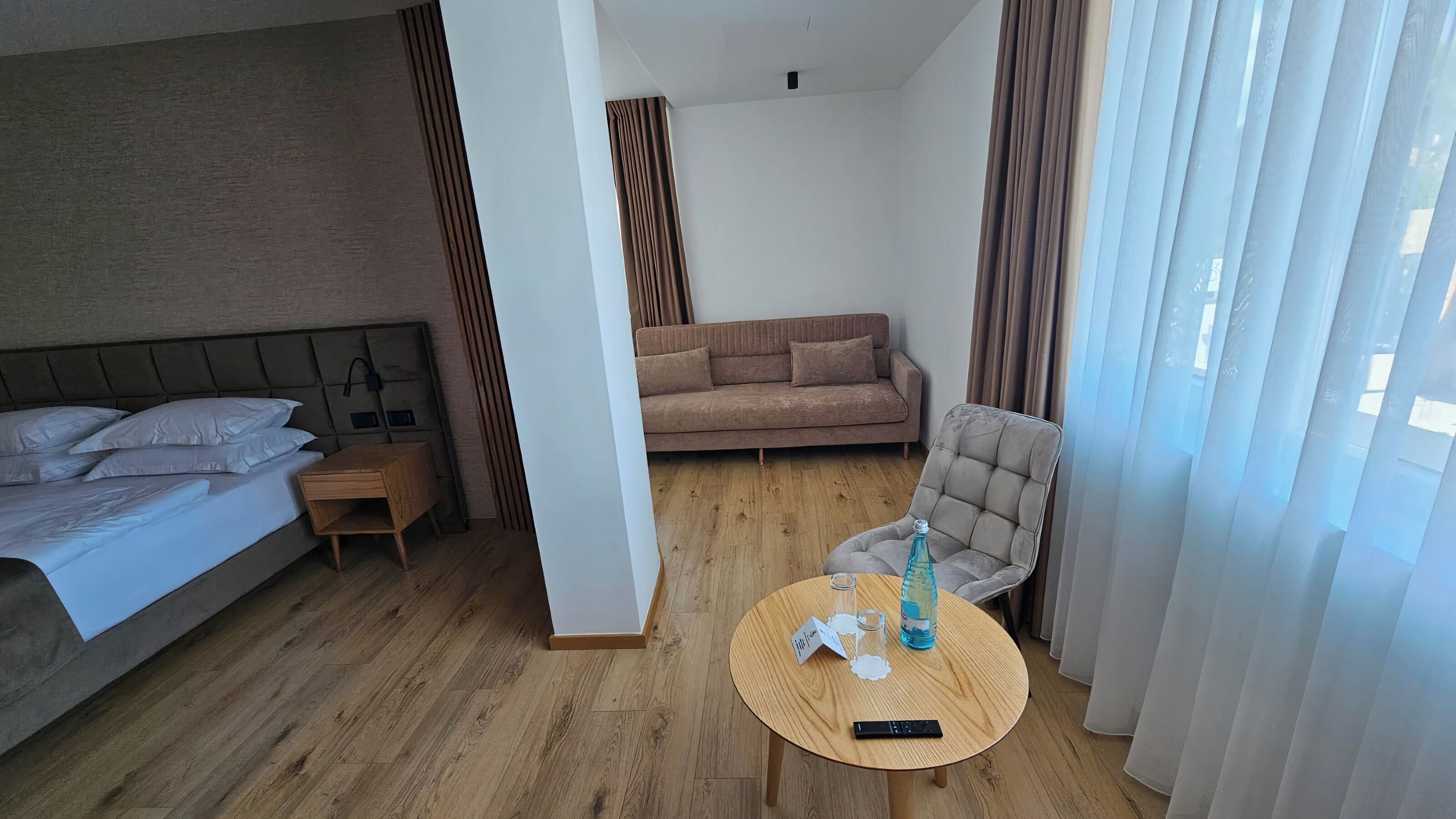 Junior Suite | Living area