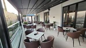 Bar (en la propiedad)