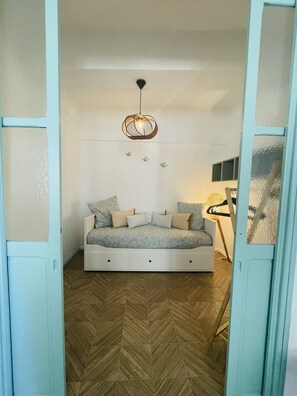 2 habitaciones, cuna de viaje, wifi gratis y ropa de cama 