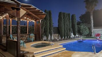 Piscine extérieure, piscine chauffée