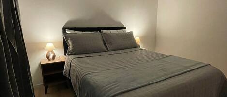 Apartment | Blackout curtains, iron/ironing board, free WiFi, bed sheets