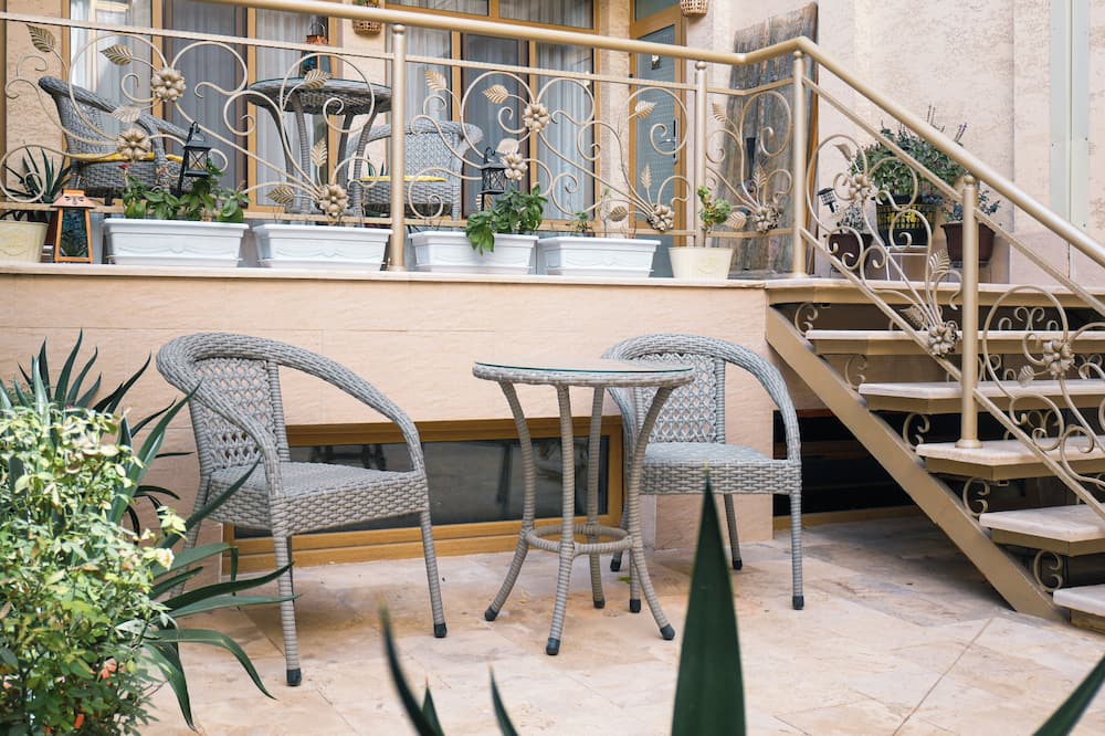Oasis Boutique Hotel