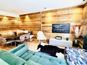 Télévision, chaîne hi-fi