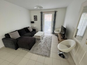 Téléviseur à écran plat