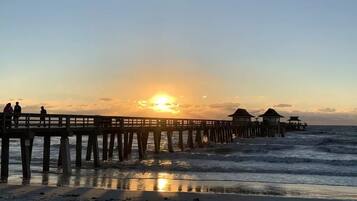 Tumbonas y toallas de playa