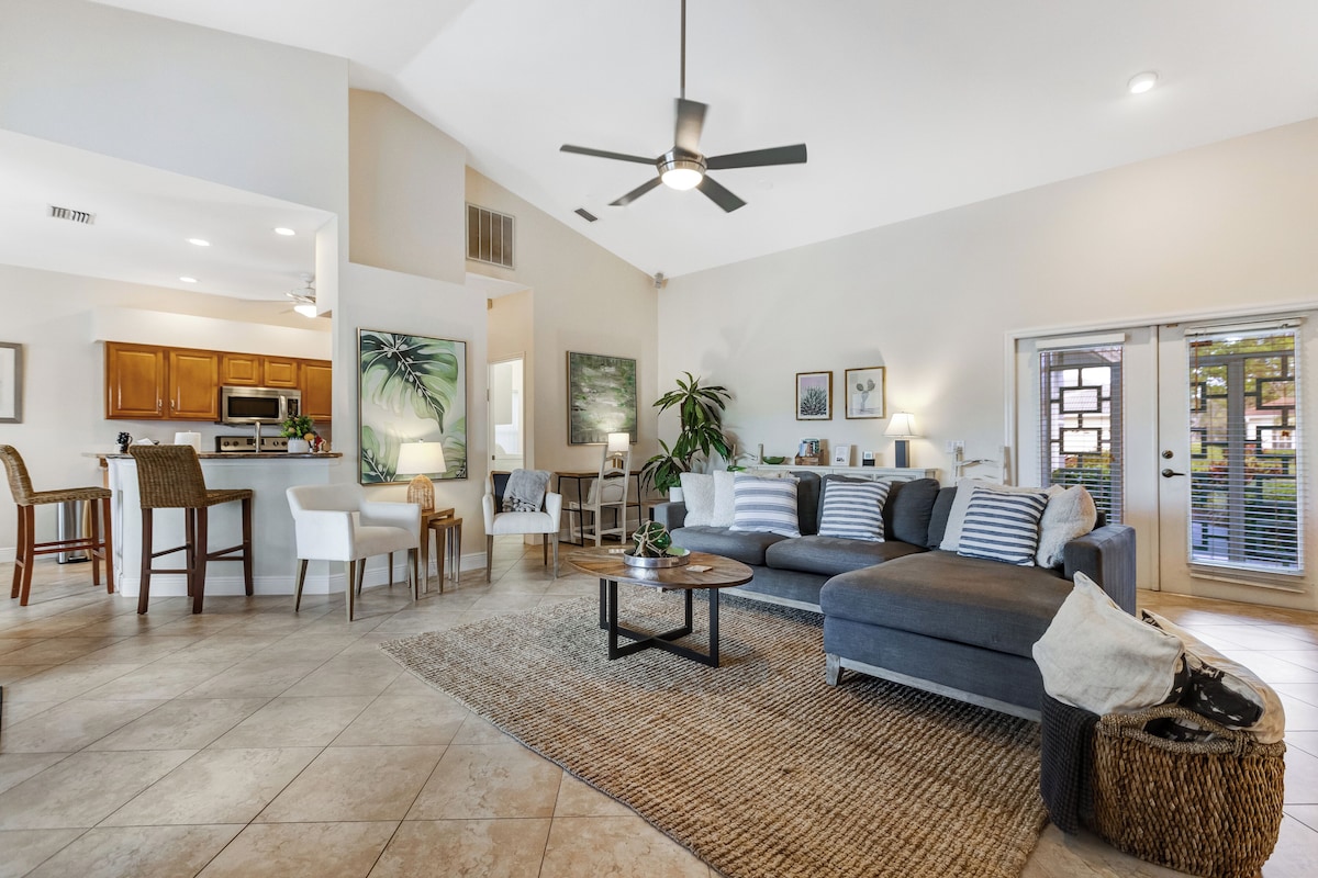 Special Offer: Cozy 3BR Retreat with Private Pool & Lakeview – Hot Deal Today!