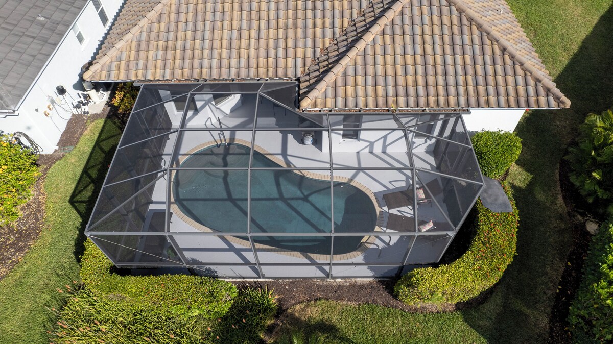Photo 56 of Special Offer: Cozy 3BR Retreat with Private Pool & Lakeview – Hot Deal Today!