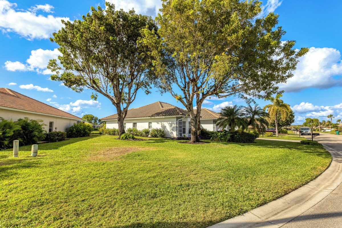 Photo 58 of Special Offer: Cozy 3BR Retreat with Private Pool & Lakeview – Hot Deal Today!