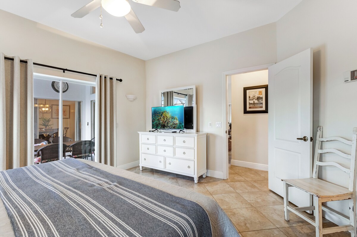 Photo 21 of Special Offer: Cozy 3BR Retreat with Private Pool & Lakeview – Hot Deal Today!