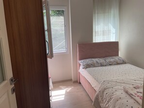 Classic Condo, 3 Bedrooms, Balcony, Mountain View | 3 bedrooms, soundproofing, iron/ironing board - Çamlıhemşin (Çamlihemsin)