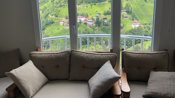 Classic Condo, 3 Bedrooms, Balcony, Mountain View | Living area - Çamlıhemşin (Çamlihemsin)