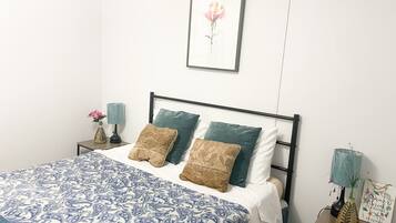 1 habitación, escritorio, wifi gratis y ropa de cama