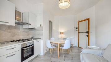 Kühlschrank, Herdplatte