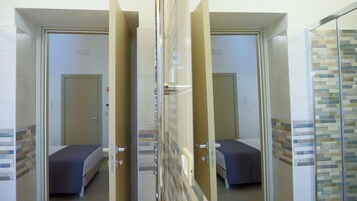 Ducha, cabezal de ducha tipo lluvia, secador de pelo, bidet